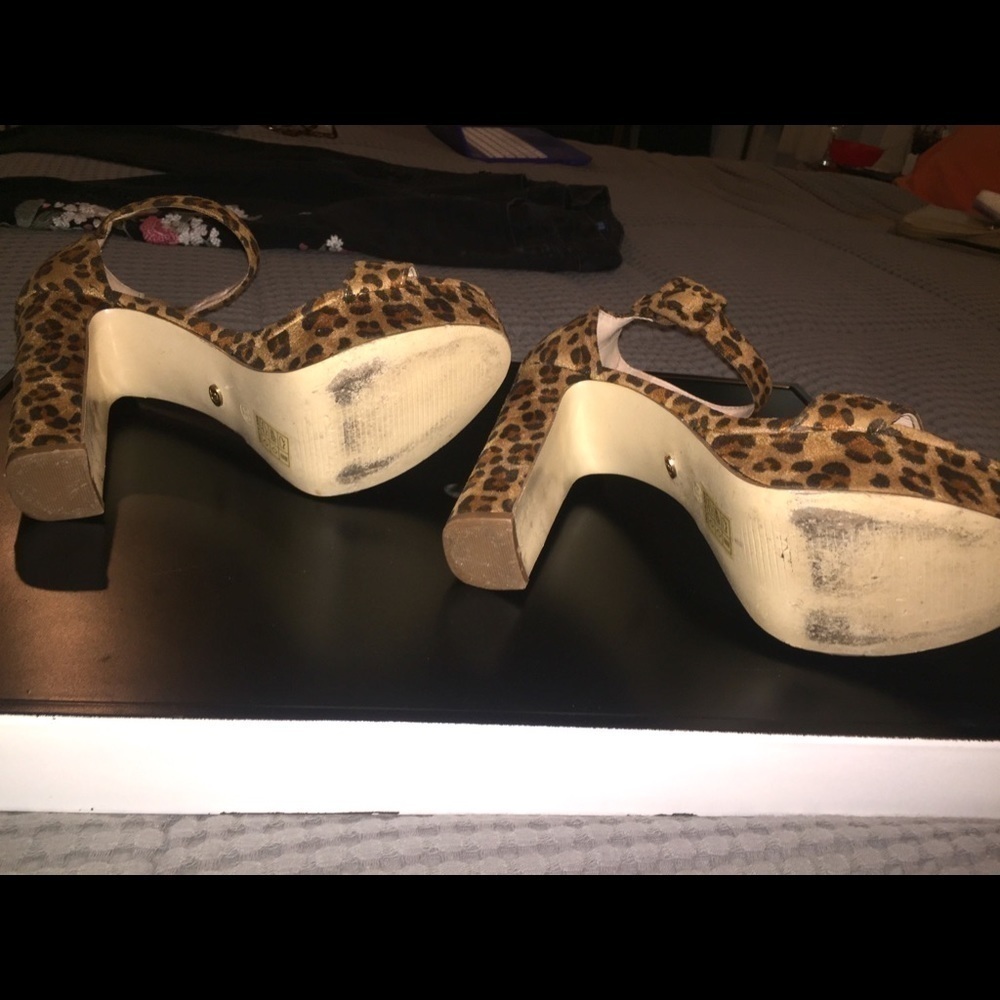 Ideal Shoes Leopard Platform chunky heel Sandals 8 - Picture 7 of 11